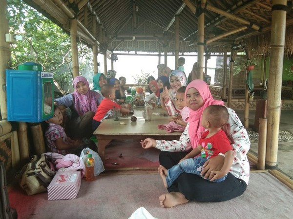 Detail Rumah Cikunir Resto Dan Foto Nomer 38