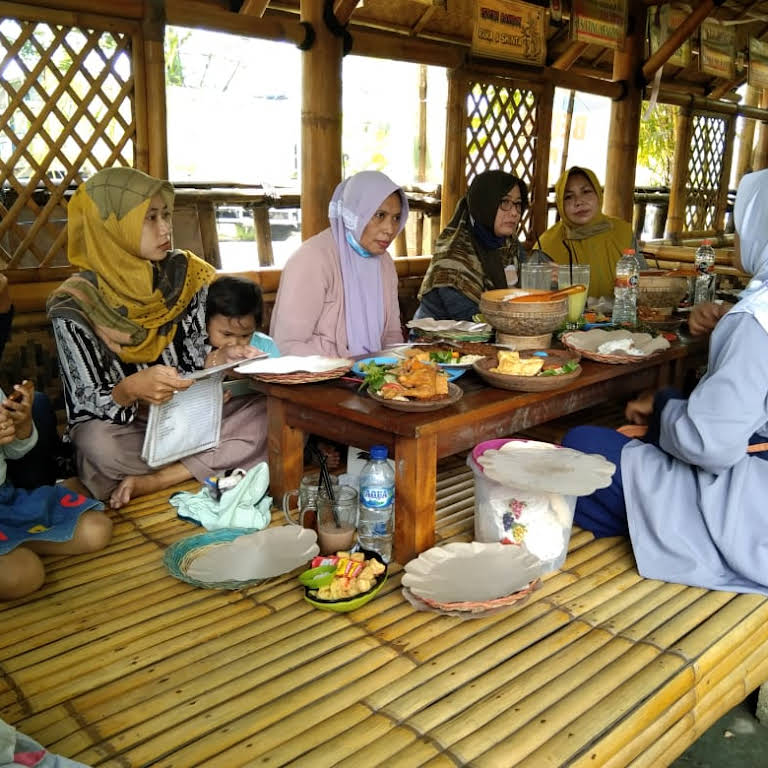 Detail Rumah Cikunir Resto Dan Foto Nomer 48