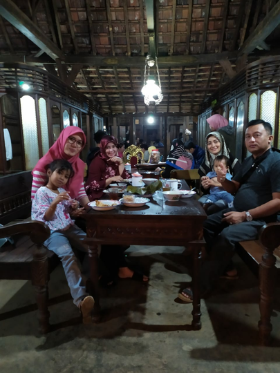 Detail Rumah Cikunir Resto Dan Foto Nomer 52
