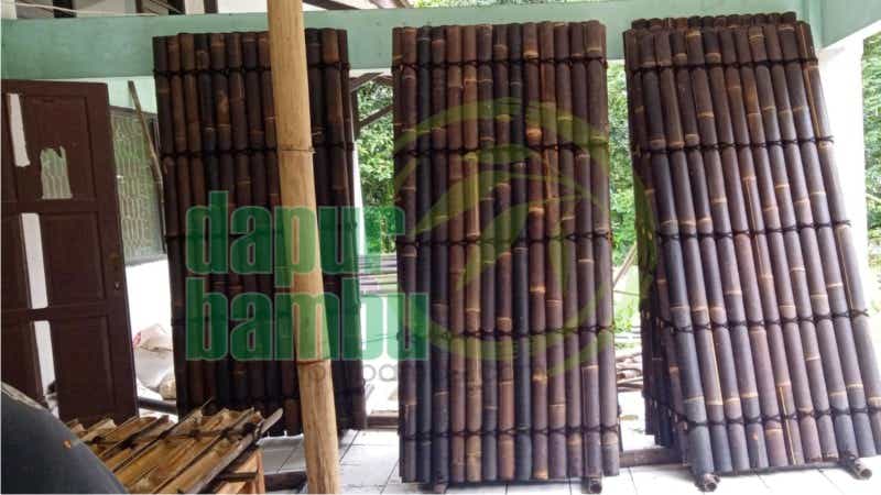 Detail Rumah Dari Bambu Hitam Nomer 34