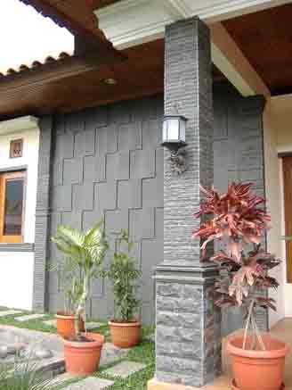 Detail Rumah Dengan Dinding Batu Alam Nomer 30