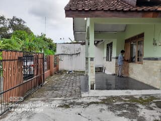 Detail Rumah Dengan Halaman Luas Di Yogyakarta Nomer 39