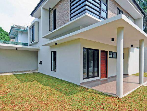 Detail Rumah Dengan Jendela Sudut Nomer 56