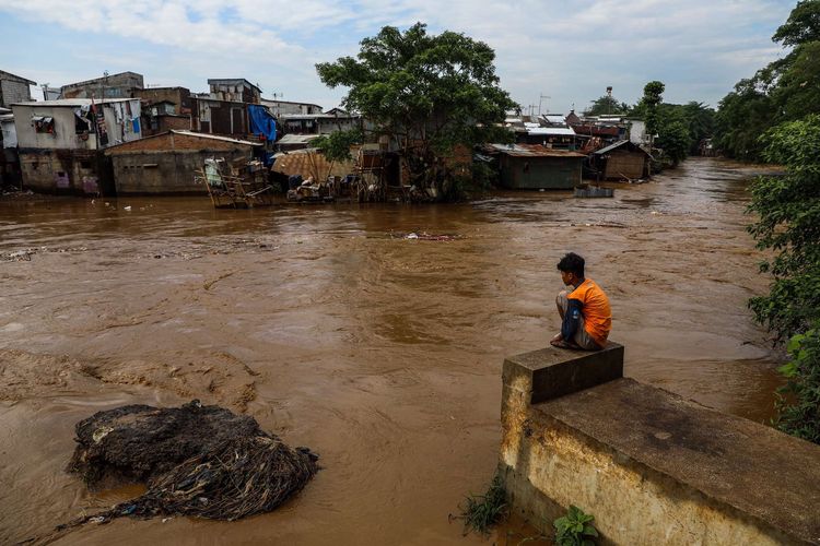 Detail Rumah Di Bantaran Sungai Nomer 40