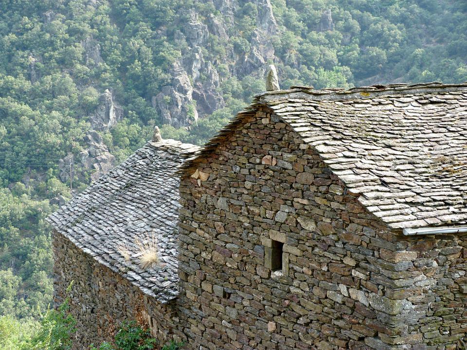 Detail Rumah Di Desa Pegunungan Nomer 43