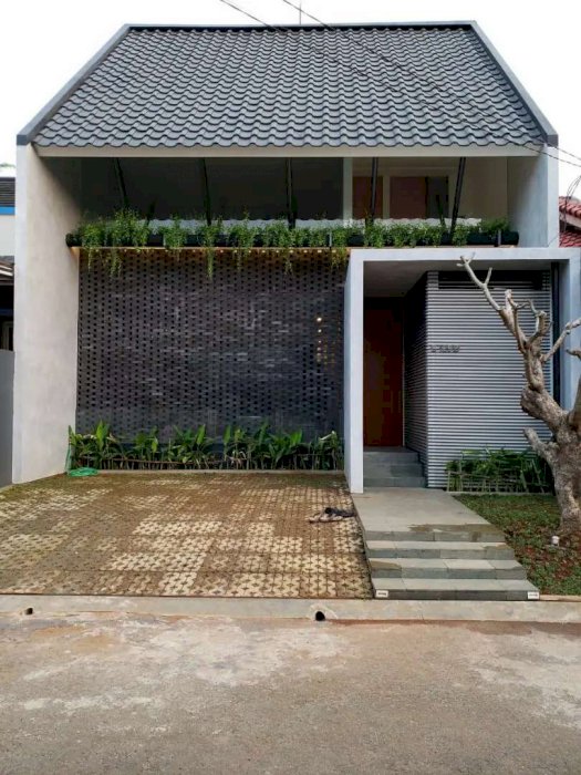 Detail Rumah Di Mediterania Regency Cikunir Nomer 37