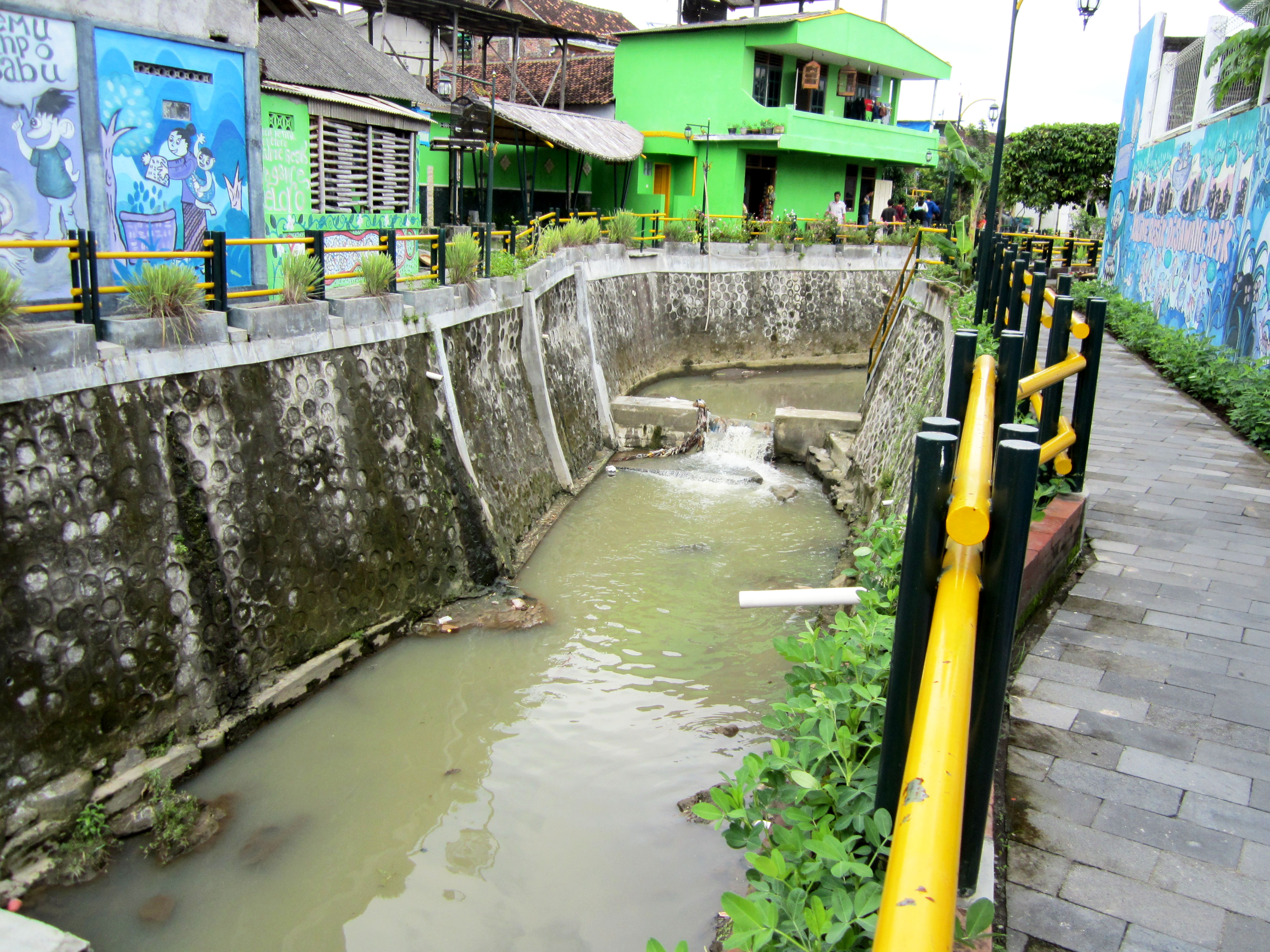 Detail Rumah Di Pinggir Sungai Nomer 31