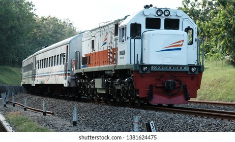 Detail Vector Kereta Api Nomer 39