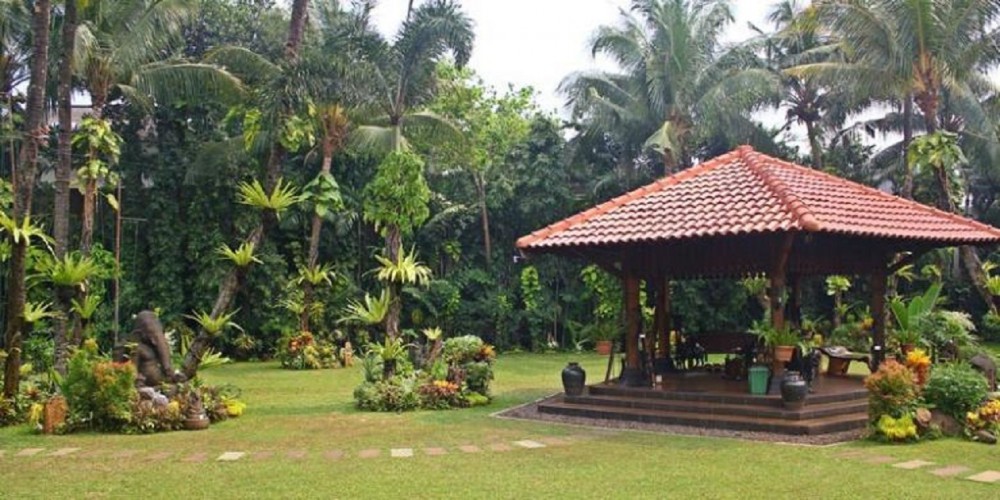 Detail Rumah Di Tengah Kebun Nomer 44