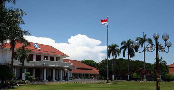 Detail Rumah Dinas Gubernur Jatim Nomer 21