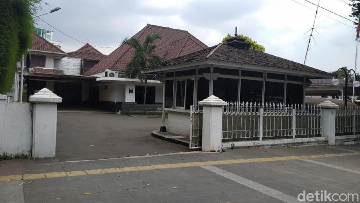 Detail Rumah Dinas Gubernur Jawa Barat Nomer 9