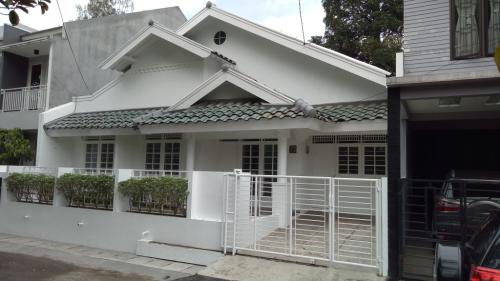 Detail Rumah Disewakan Bintaro Nomer 42