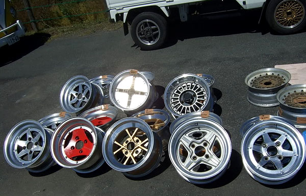 Velg Mobil Retro - KibrisPDR