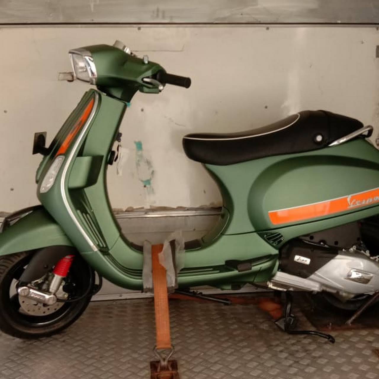 Detail Vespa Gresik Nomer 9