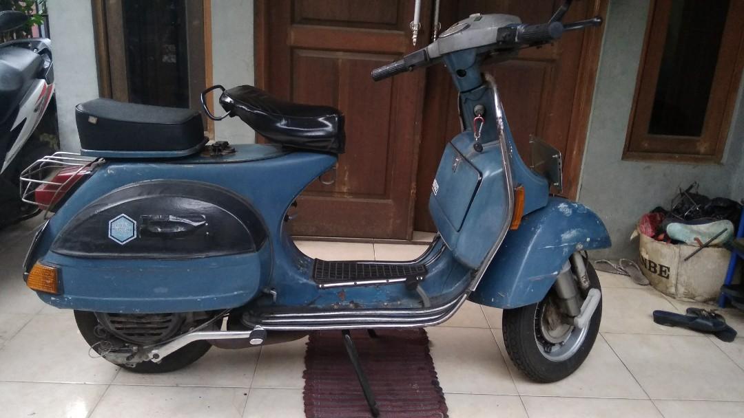 Detail Vespa Px Biru Nomer 4