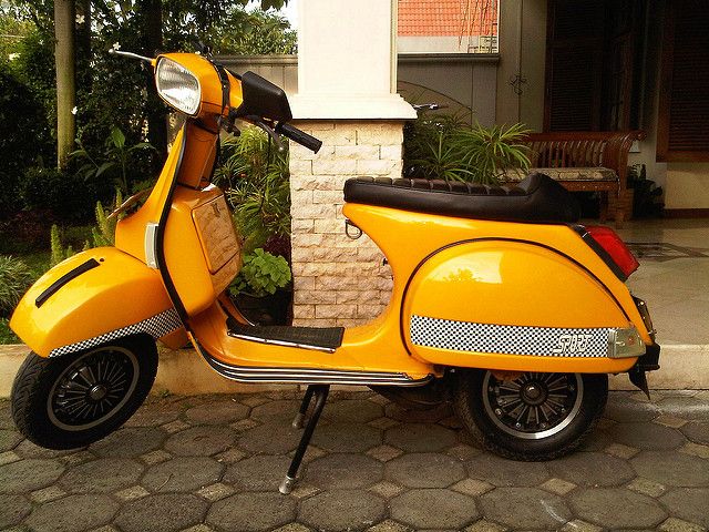 Detail Vespa Px Kuning Nomer 12