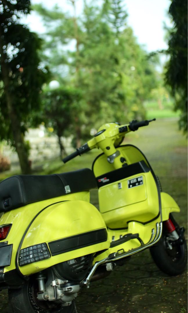 Detail Vespa Px Kuning Nomer 37