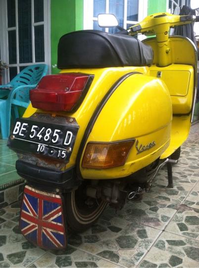 Detail Vespa Px Kuning Nomer 10