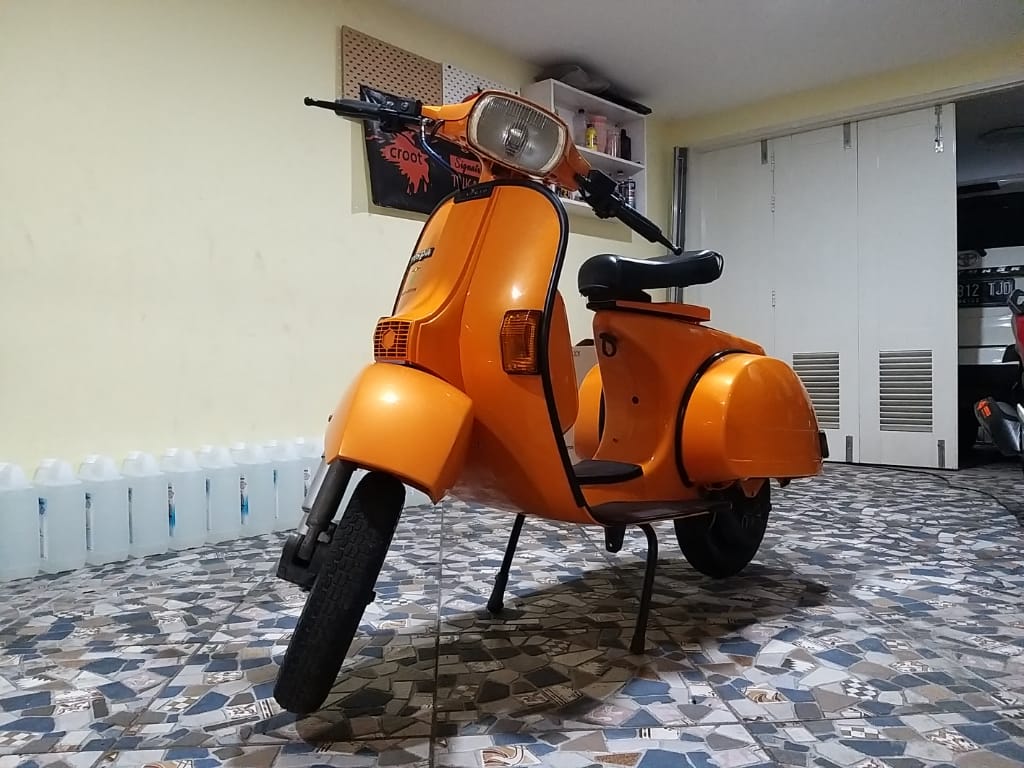 Detail Vespa Px Warna Kuning Nomer 41