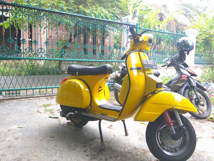 Detail Vespa Super Kuning Nomer 39