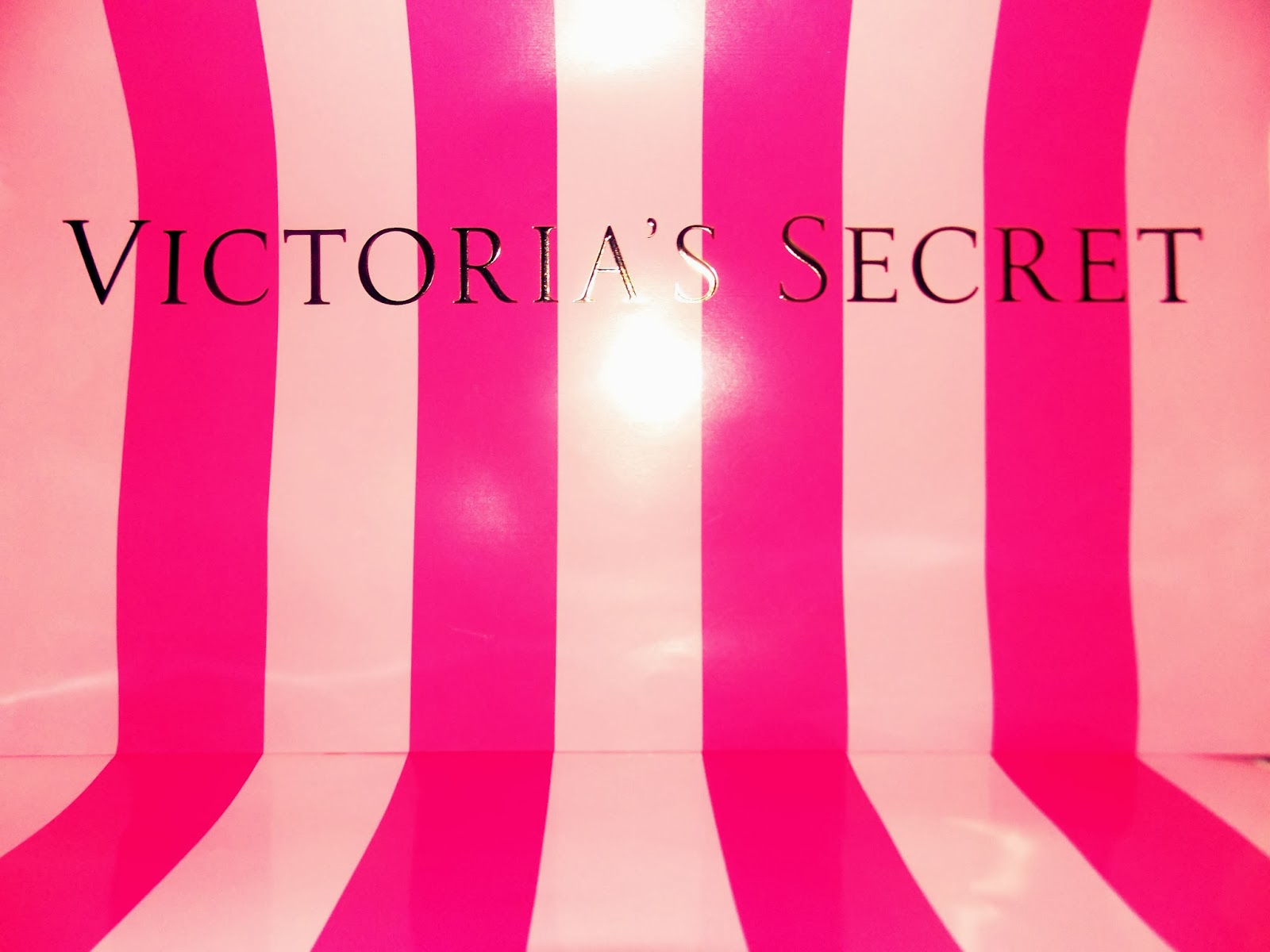 Detail Victoria Secret Wallpaper Nomer 28