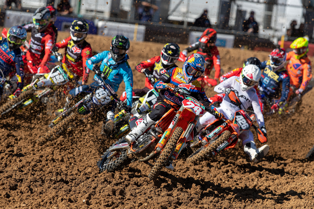 Detail Video Kejuaraan Motocross Dunia Nomer 2