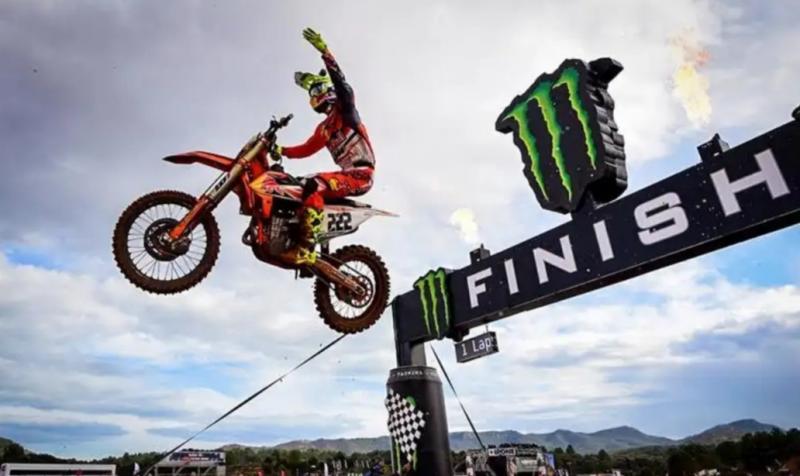 Detail Video Kejuaraan Motocross Dunia Nomer 13