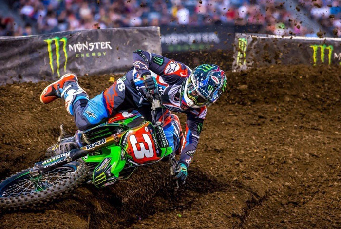 Detail Video Kejuaraan Motocross Dunia Nomer 22