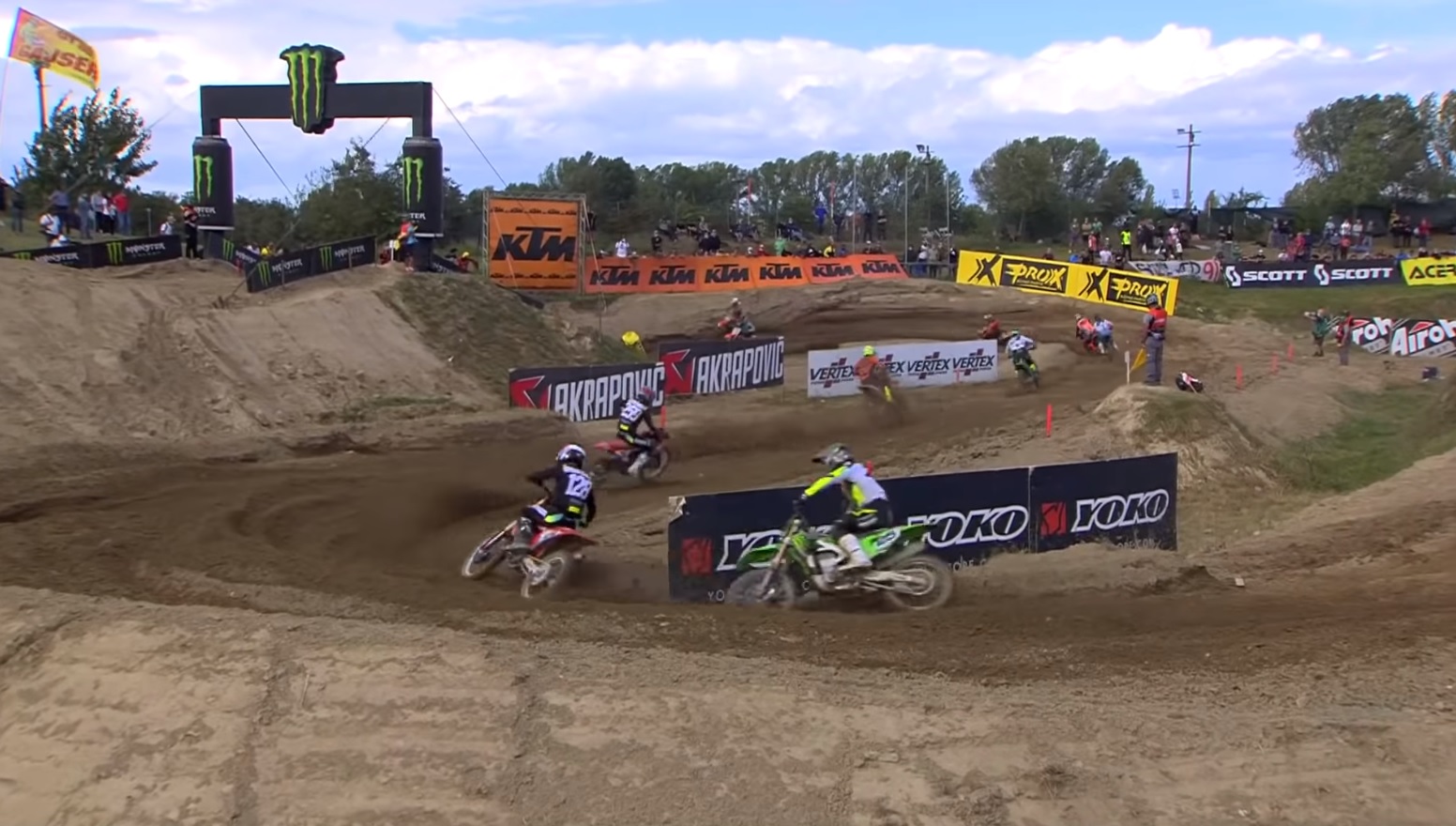 Detail Video Kejuaraan Motocross Dunia Nomer 4