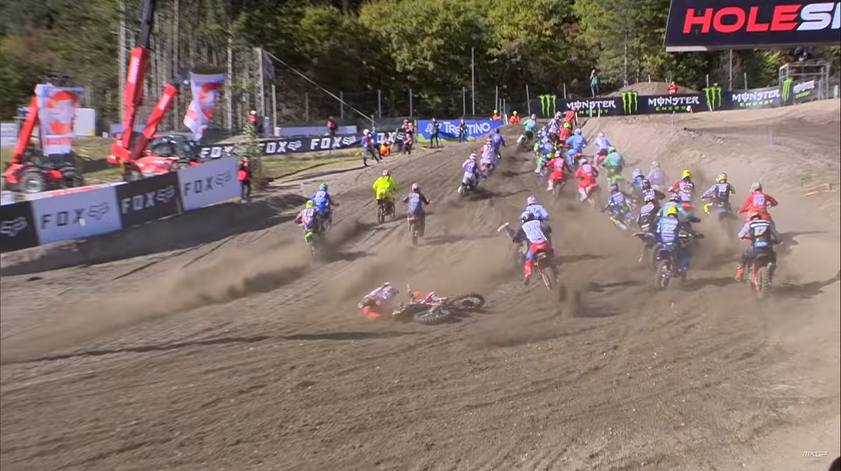 Detail Video Kejuaraan Motocross Dunia Nomer 39