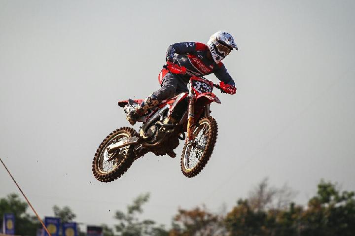 Detail Video Kejuaraan Motocross Dunia Nomer 42