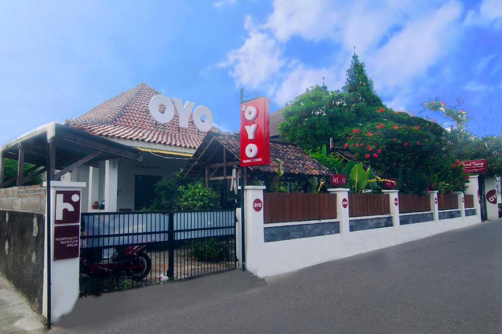 Rumah Eyang Yogyakarta - KibrisPDR