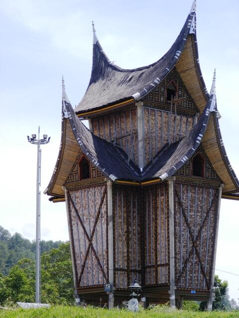 Detail Rumah Gadang Dan Rangkiang Nomer 44