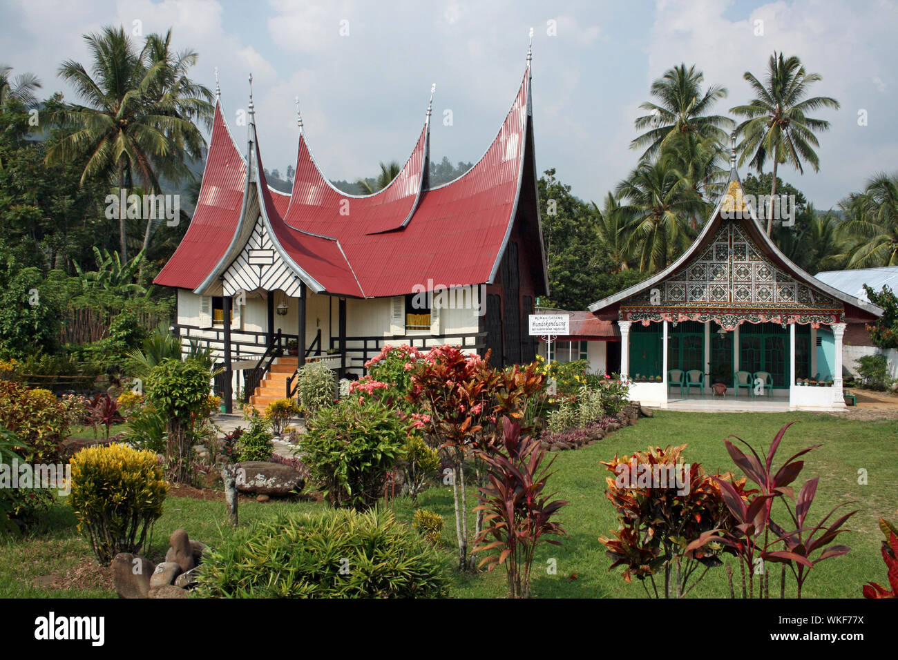 Detail Rumah Gadang Dari Mana Nomer 40