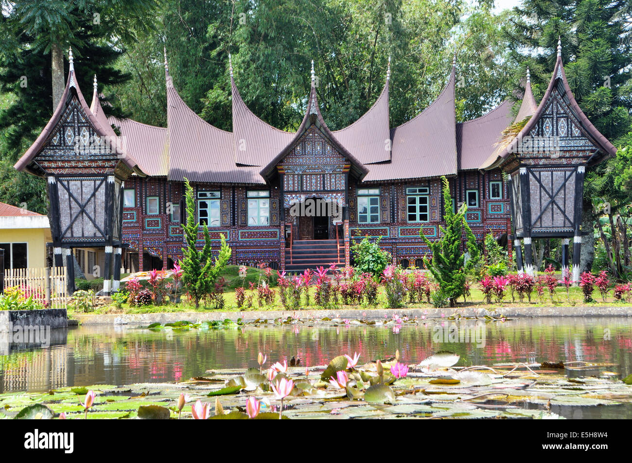 Detail Rumah Gadang Dari Mana Nomer 50