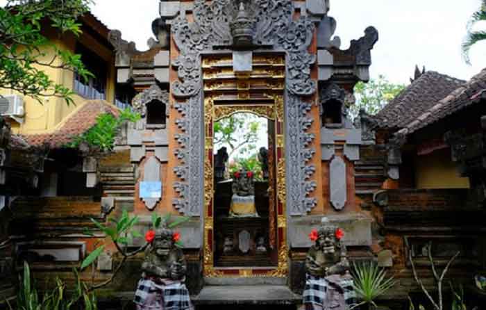 Detail Rumah Gapura Jenis Budaya Nomer 37