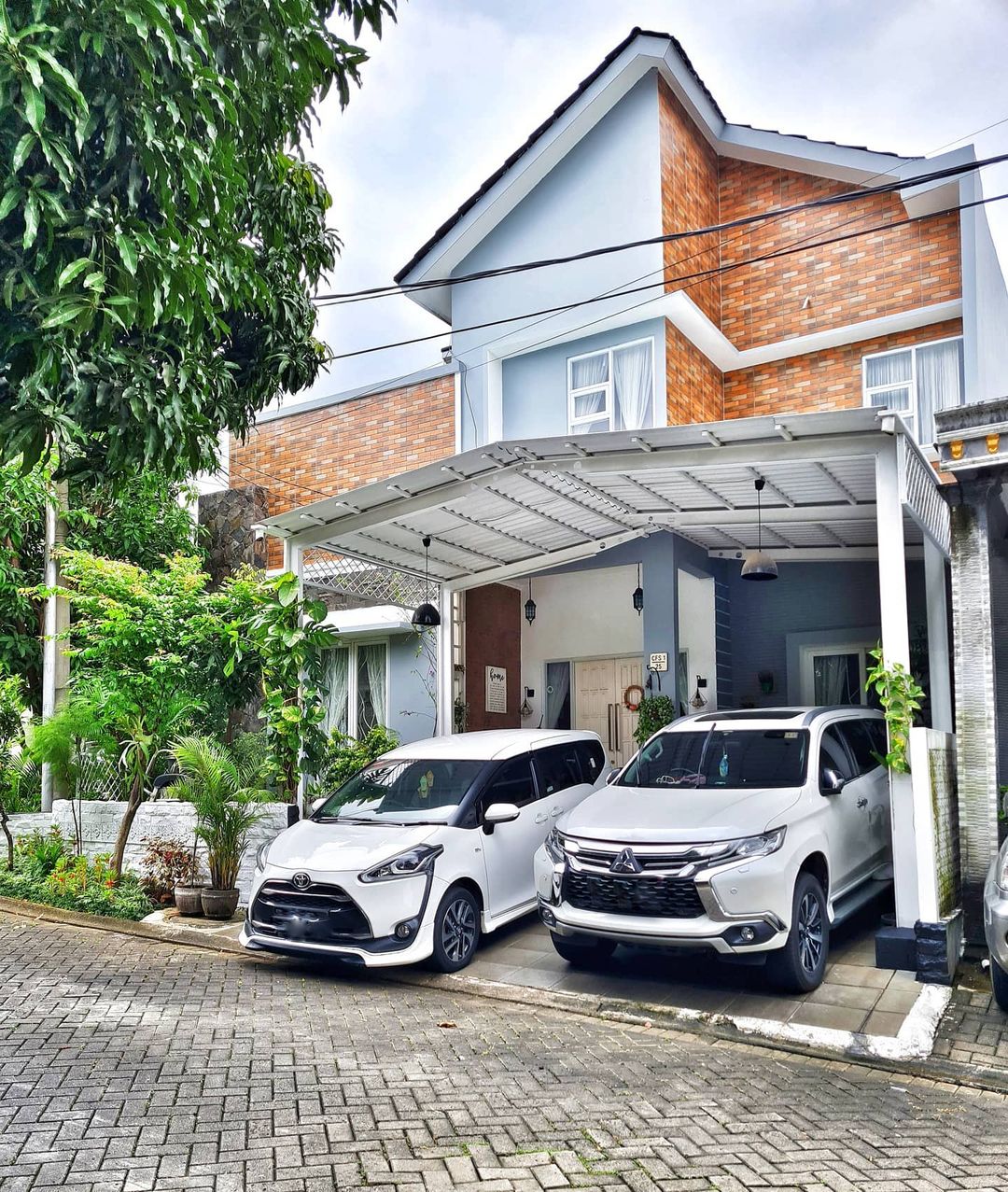 Detail Rumah Garasi 2 Mobil Nomer 6