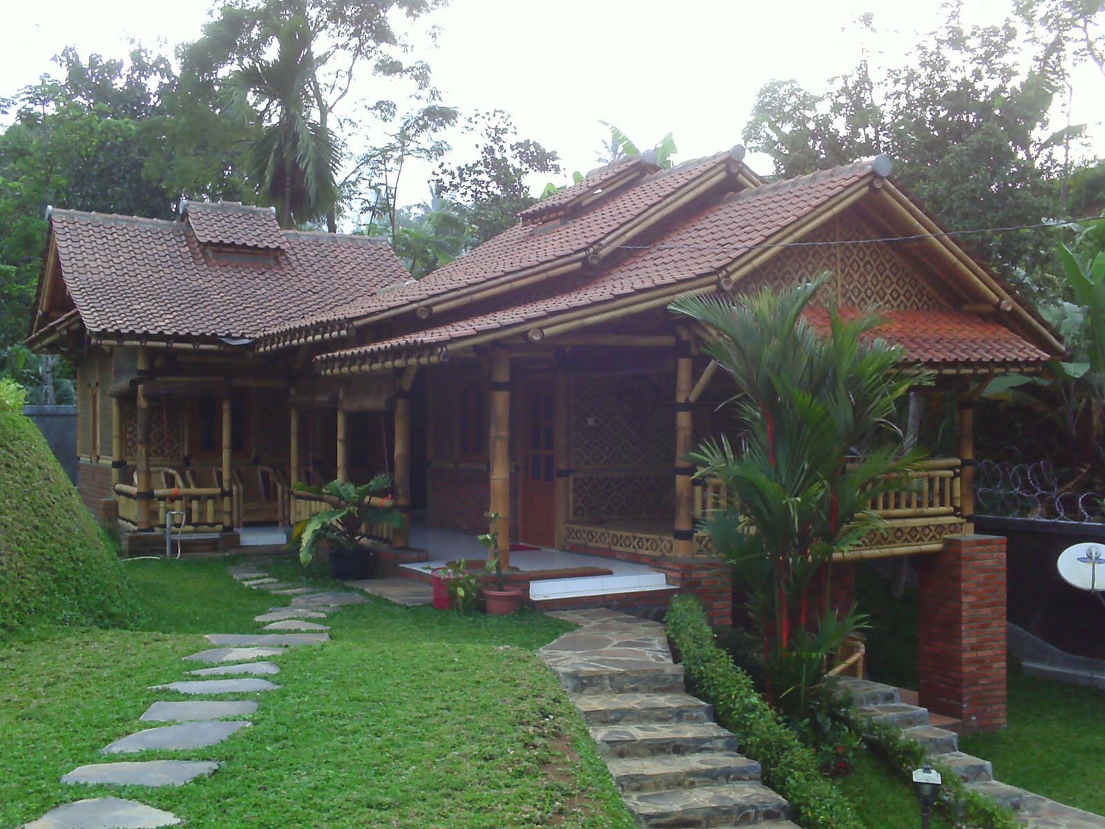 Detail Rumah Gedek Bambu Nomer 50