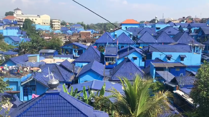 Detail Rumah Genteng Biru Nomer 19