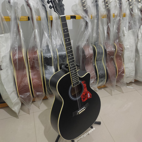 Detail Rumah Gitar Akustik Nomer 26