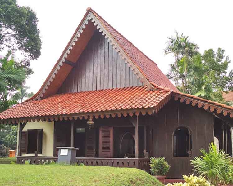 Detail Rumah Gudang Betawi Nomer 7