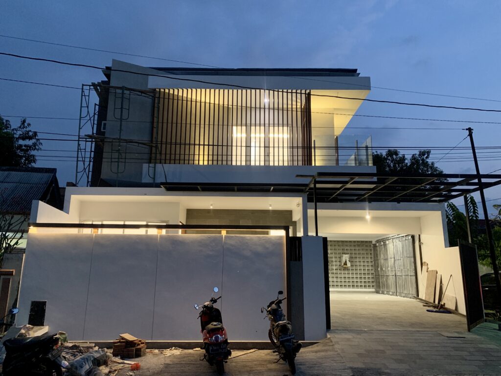 Detail Rumah Halmahera Semarang Nomer 50