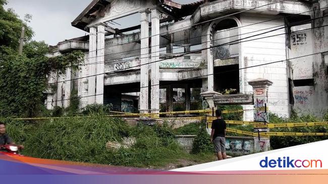 Detail Rumah Hantu Darmo Di Surabaya Nomer 2