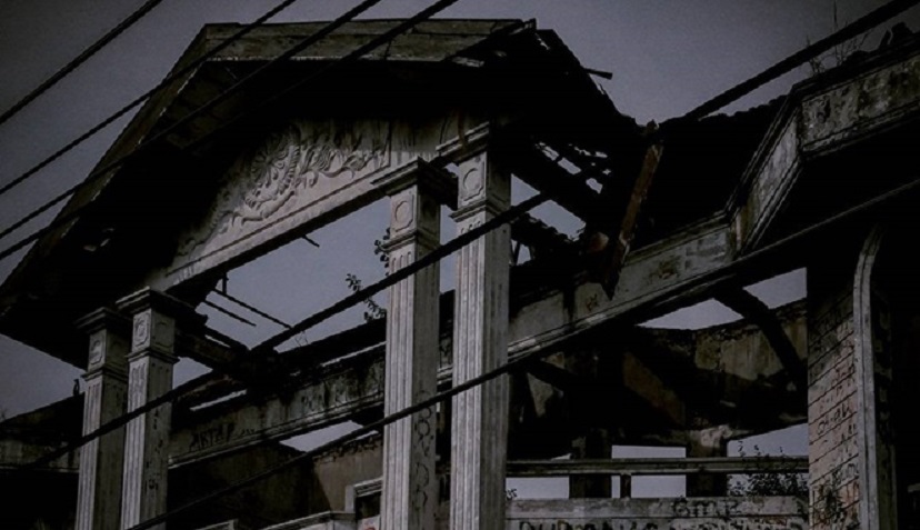 Detail Rumah Hantu Darmo Di Surabaya Nomer 33