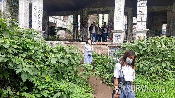 Detail Rumah Hantu Darmo Di Surabaya Nomer 37