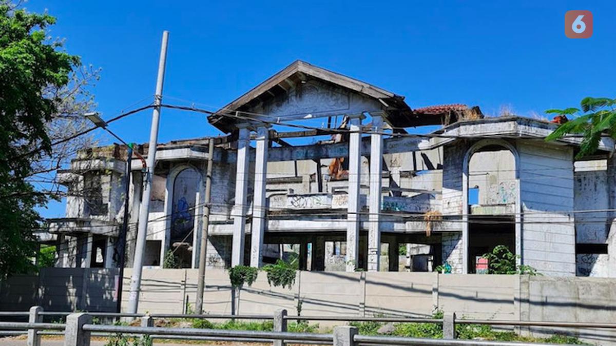 Detail Rumah Hantu Darmo Di Surabaya Nomer 5