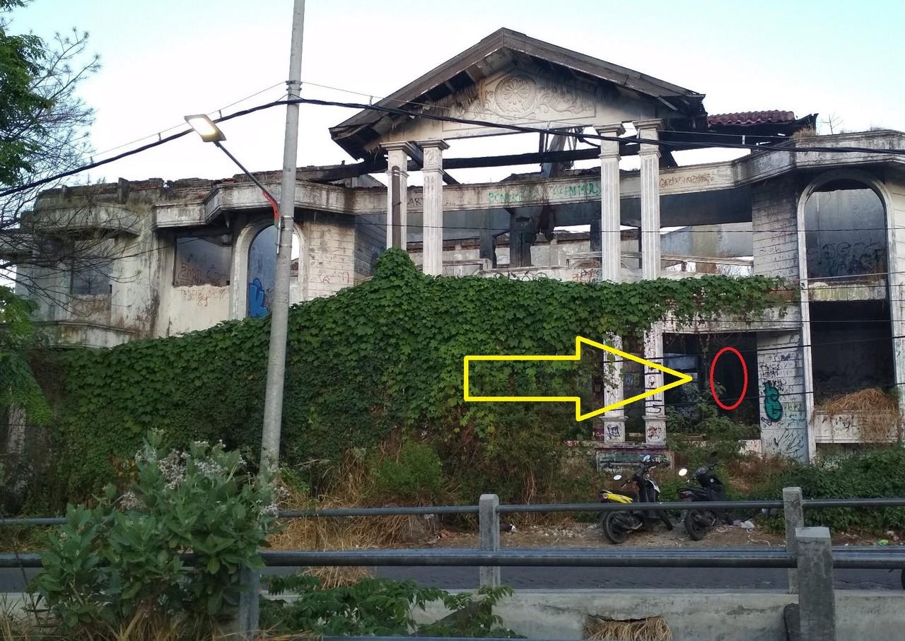 Detail Rumah Hantu Darmo Di Surabaya Nomer 39
