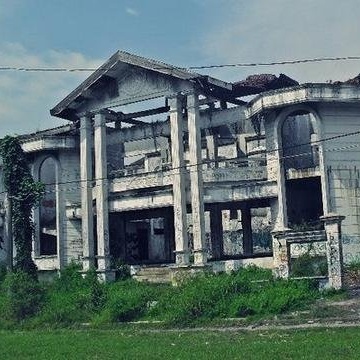 Detail Rumah Hantu Darmo Di Surabaya Nomer 42
