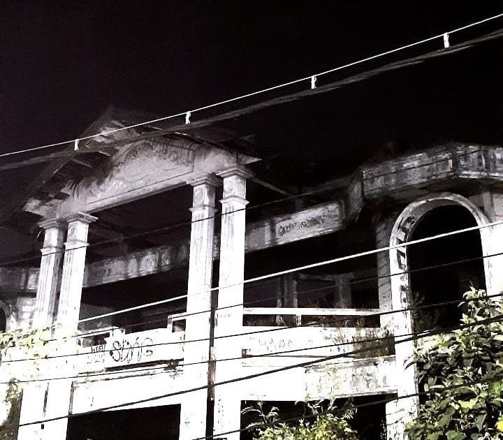 Detail Rumah Hantu Darmo Di Surabaya Nomer 46