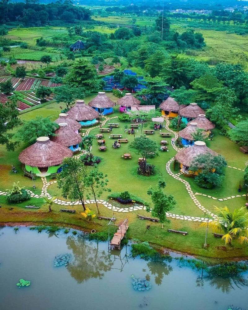 Rumah Hobbit Cileungsi - KibrisPDR